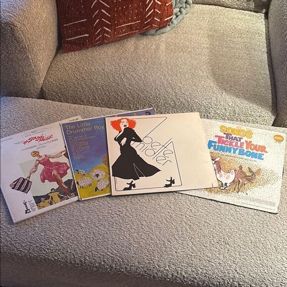 Collection of Vintage Vinyl Records - Picture 1 of 9